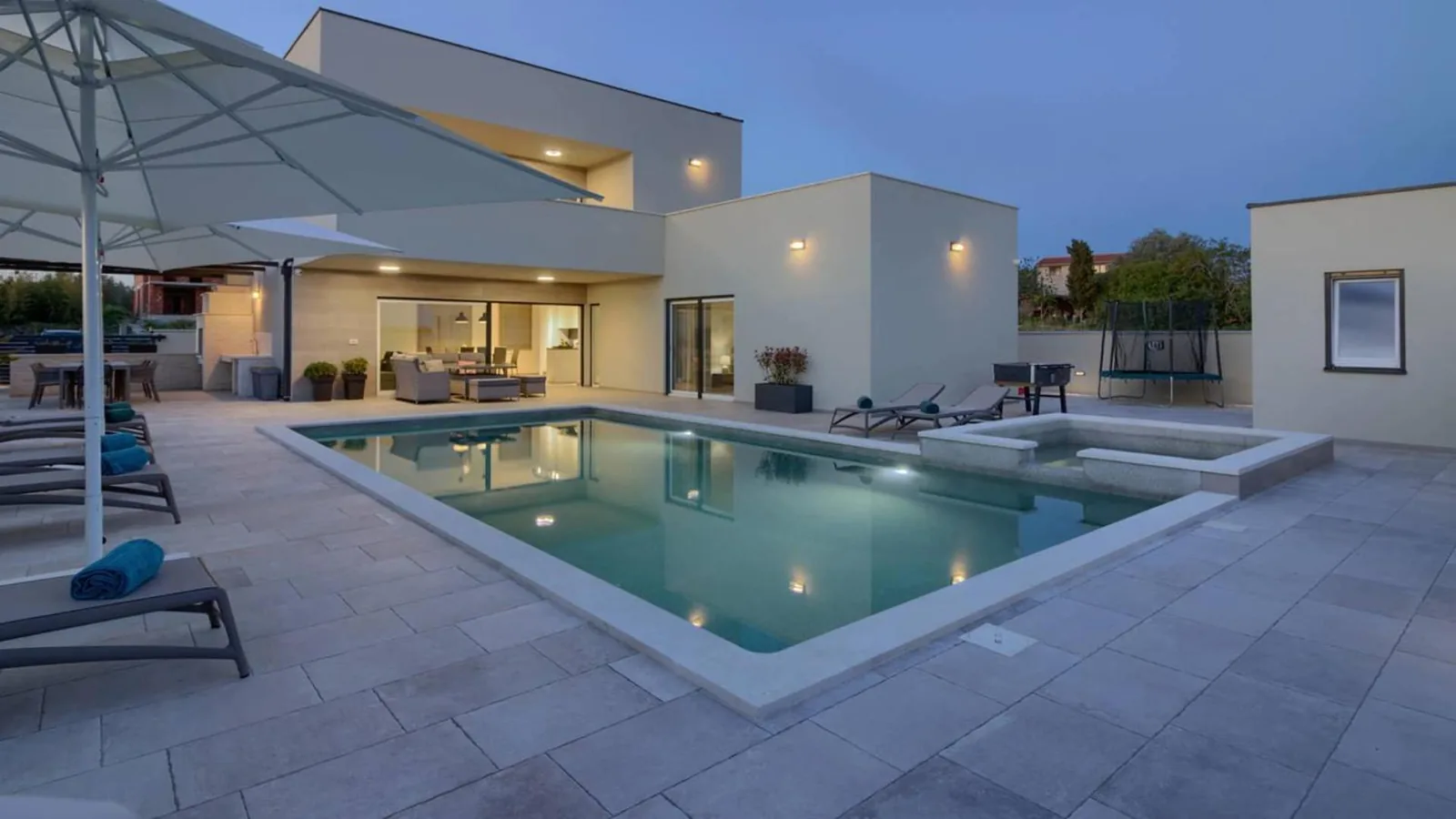Villa Mako, Bild 2